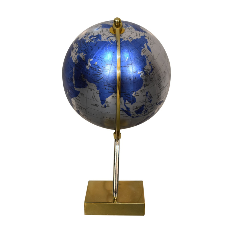 An opulent and stylish piece of decor for your home, this Decorative Blue and Silver Globe is paired beautifully with a Gold and silver mixed frame to cut an impressive figure in almost any room.  Highly detailed, this globe will look beautiful on accent tables or on the floor, helping you to decorate in style. This product is handcrafted individually and as every piece is unique please do expect variations in finish, texture, size and should not be considered as a defect.