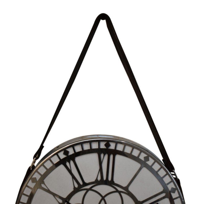 This striking clock is the perfect blend of modern and traditional design. It features a silver chrome frame that includes large roman numerals for a dramatic effect, whilst the mirrored background is ideal for reflecting the light and catching your eye.