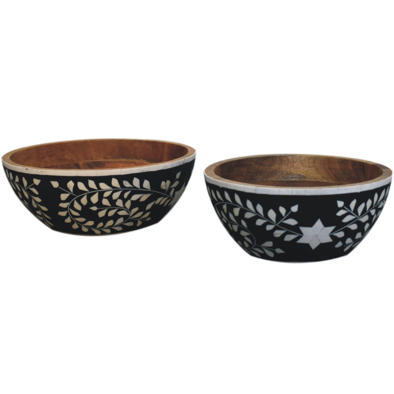 Beautifully crafted from solid Mango Wood, this resin inlay set will wow your guests. With natural Mango Wood grain detailing internally and the resin inlay embossing externally, the simplicity of the designs really allows the natural beauty of materials to shine.