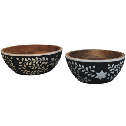 Beautifully crafted from solid Mango Wood, this resin inlay set will wow your guests. With natural Mango Wood grain detailing internally and the resin inlay embossing externally, the simplicity of the designs really allows the natural beauty of materials to shine.