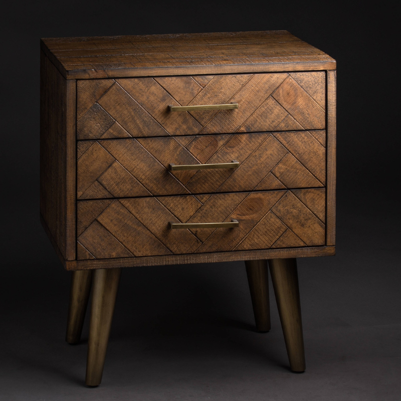 This is the Havana Gold Three Drawer Bedside. Part of a collection designed to deliver a sophisticated feel to interiors via their handcrafted parquet drawer fronts plus legs and handles, finished in a perfectly complementing antique gold. As well as its good looks this item also boasts useful storage and provides customers with a great surface on which they can display treasured items. Don't miss our other items in this range, including a media unit , console table and a compact sideboard.